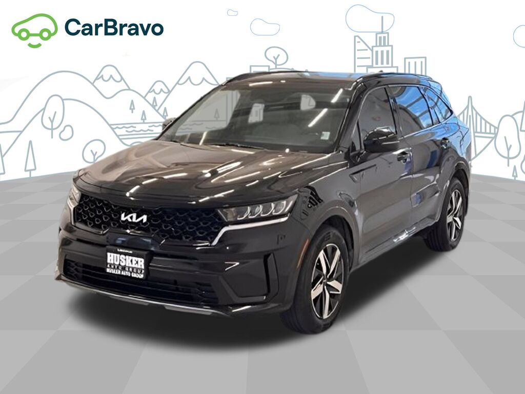 2022 Kia Sorento S — photo 1 of 7