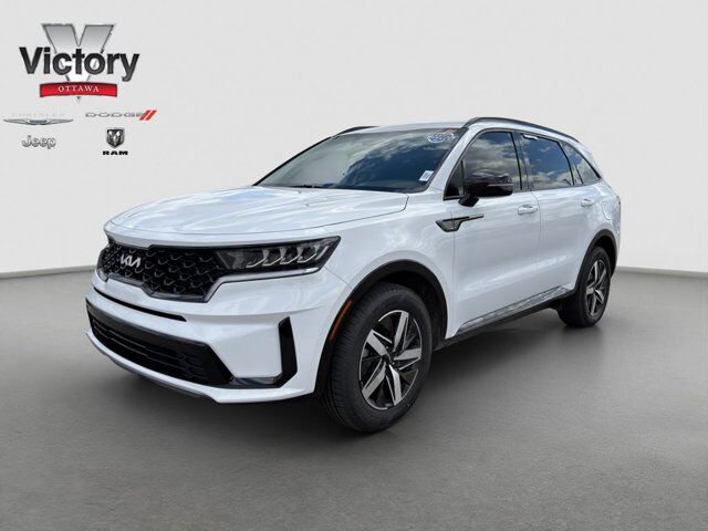 2023 Kia Sorento S — photo 1 of 13