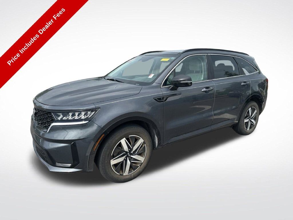 2021 Kia Sorento S — photo 1 of 13