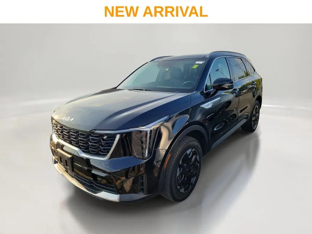 2024 Kia Sorento S — photo 1 of 18