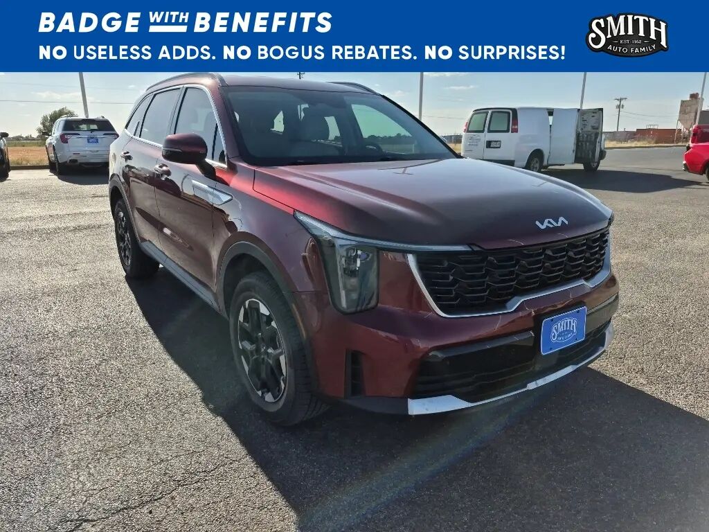 2025 Kia Sorento S — photo 1 of 15