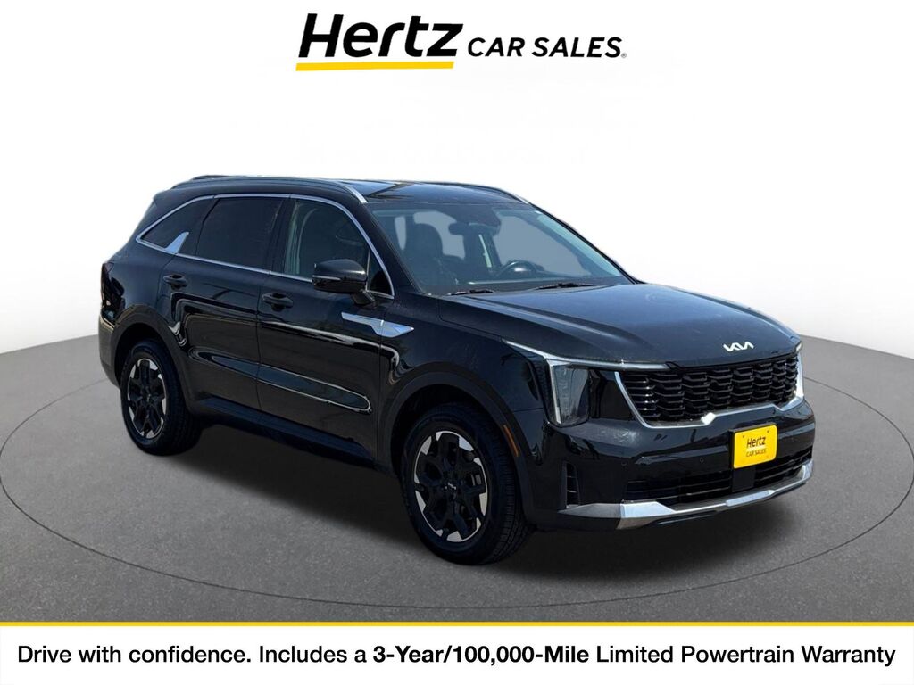 2024 Kia Sorento S — photo 1 of 11