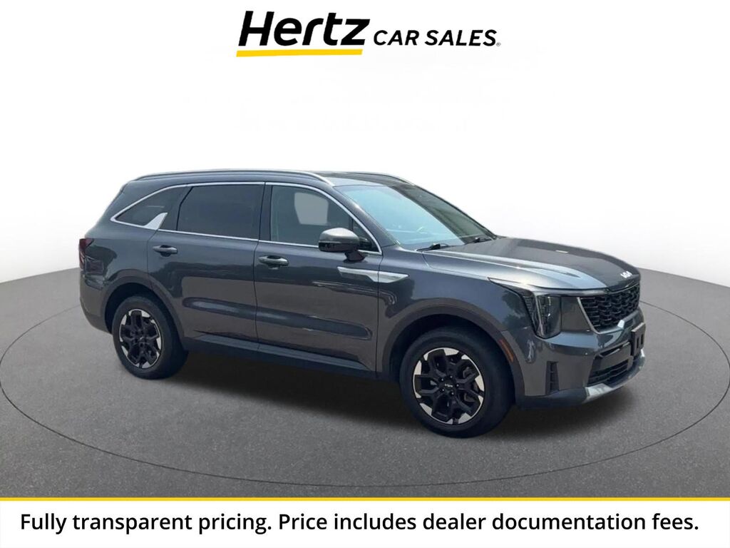 2024 Kia Sorento S — photo 1 of 13