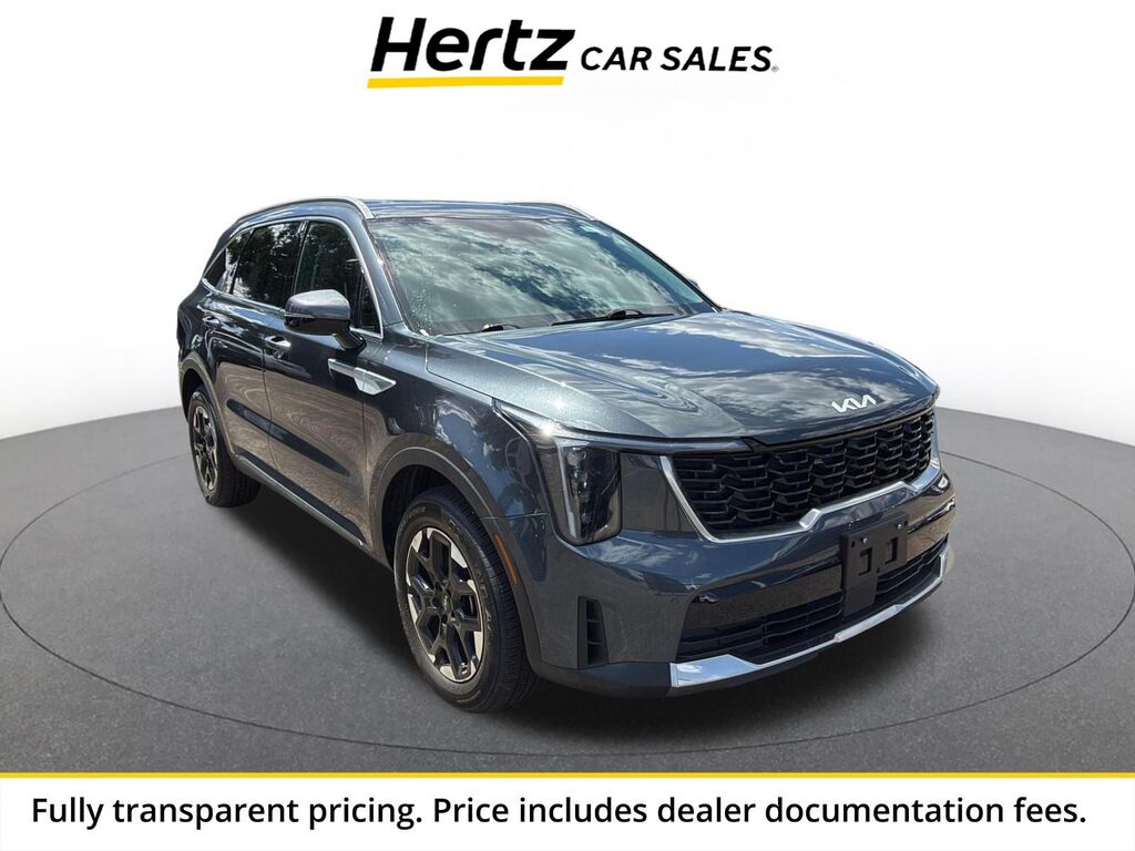 2024 Kia Sorento S — photo 1 of 13