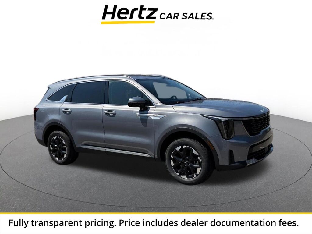 2024 Kia Sorento S — photo 1 of 13