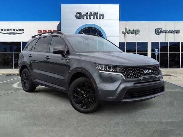 2022 Kia Sorento X-Line S — photo 1 of 13