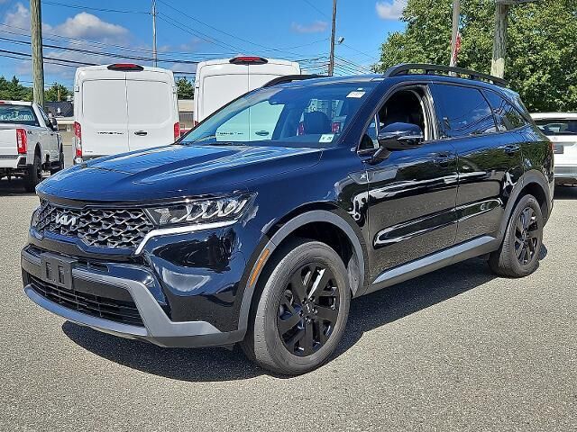 2023 Kia Sorento X-Line S — photo 1 of 13