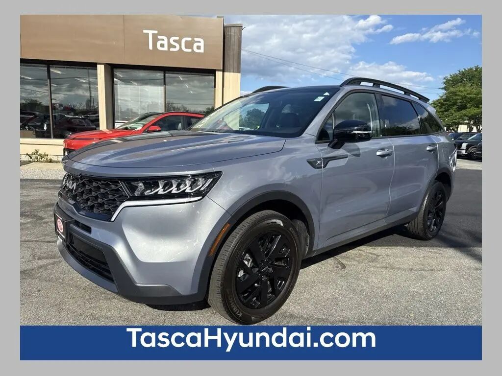 2023 Kia Sorento X-Line S — photo 1 of 13