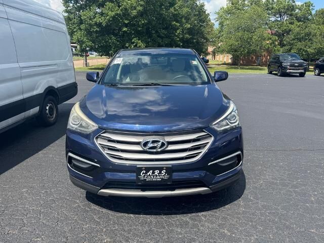 2017 Hyundai SANTA FE Sport 2.4L — photo 1 of 10