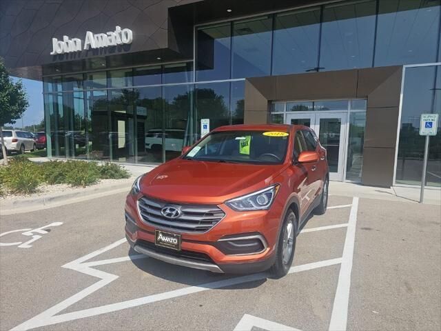 2018 Hyundai SANTA FE Sport 2.4L — photo 1 of 16