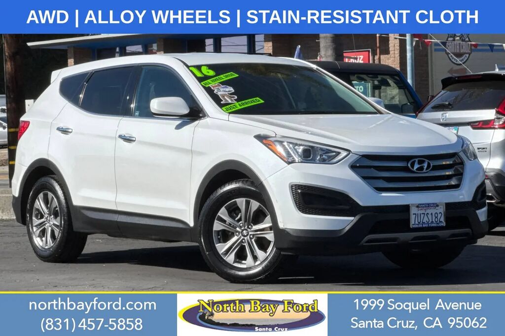 2016 Hyundai SANTA FE Sport 2.4L — photo 1 of 13