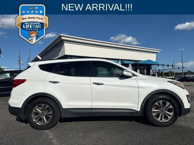 2015 Hyundai SANTA FE Sport 2.4L — photo 1 of 10