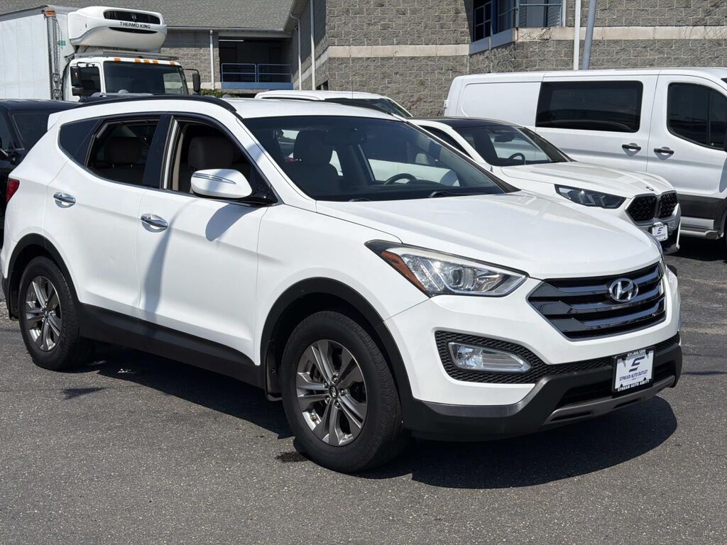 2016 Hyundai Santa Fe Sport 2.4 Base — photo 1 of 10