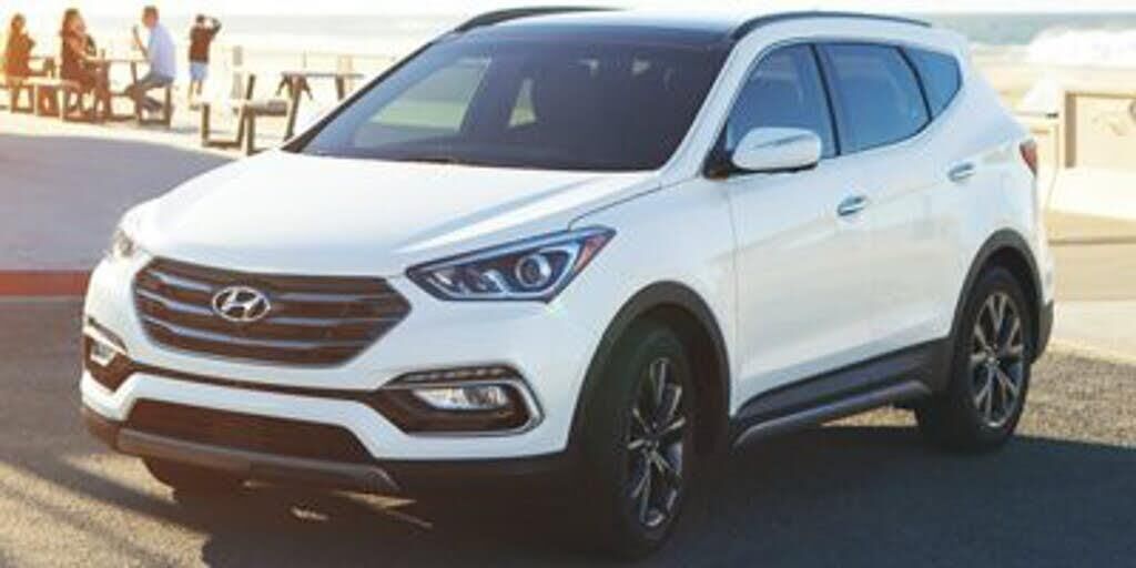 2017 Hyundai SANTA FE Sport 2.4L — photo 1 of 1