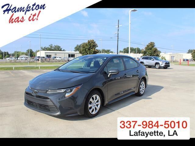 2024 Toyota Corolla LE — photo 1 of 13