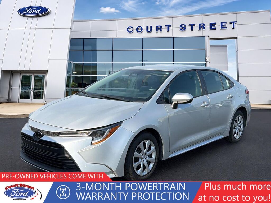 2025 Toyota Corolla LE — photo 1 of 1