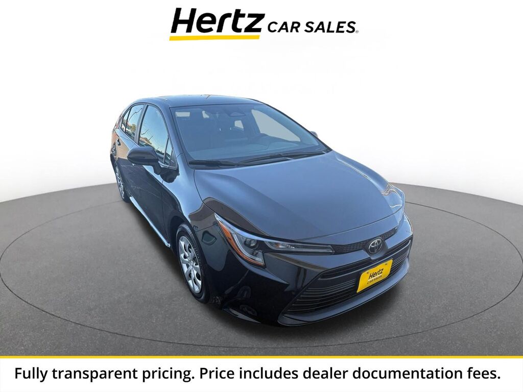 2025 Toyota Corolla LE — photo 1 of 13