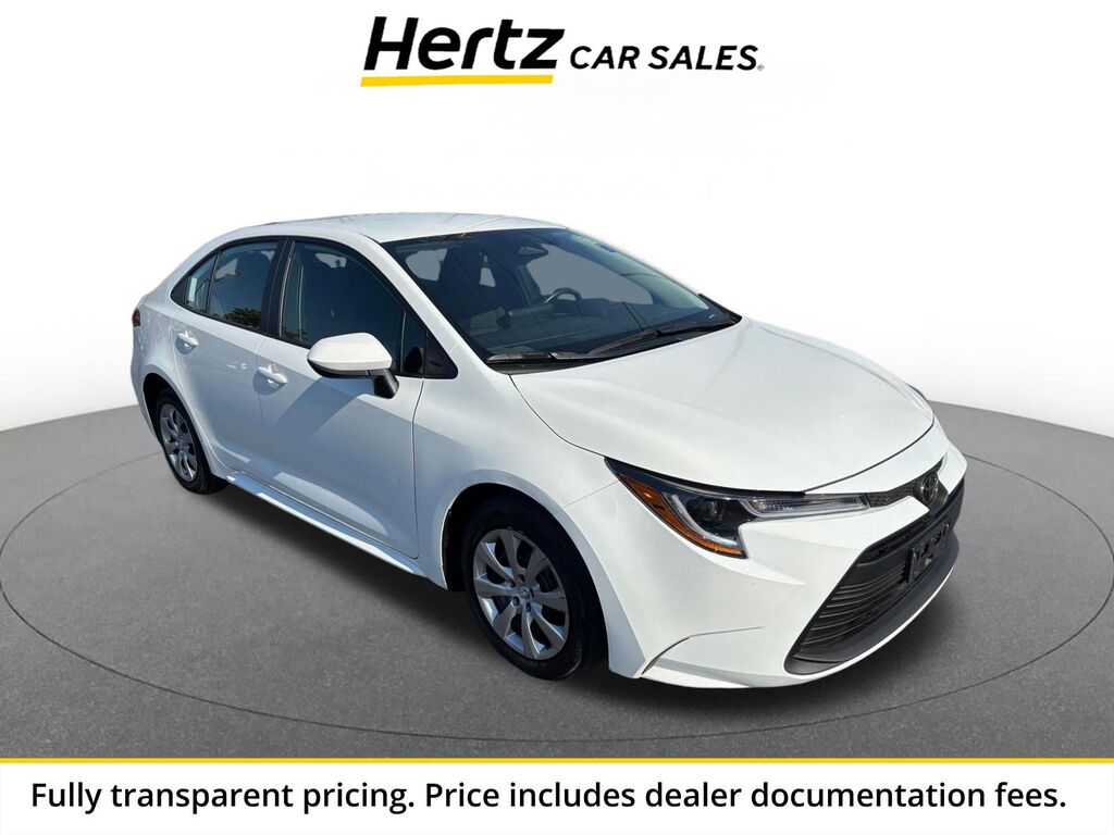2025 Toyota Corolla LE — photo 1 of 11