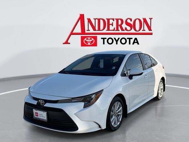 2023 Toyota Corolla LE — photo 1 of 13