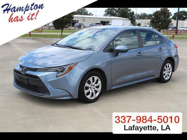 2024 Toyota Corolla LE — photo 1 of 13