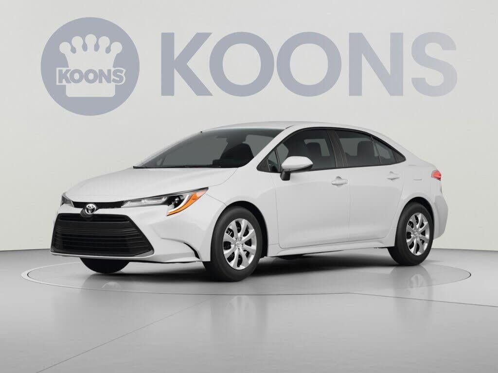 2025 Toyota Corolla LE — photo 1 of 4