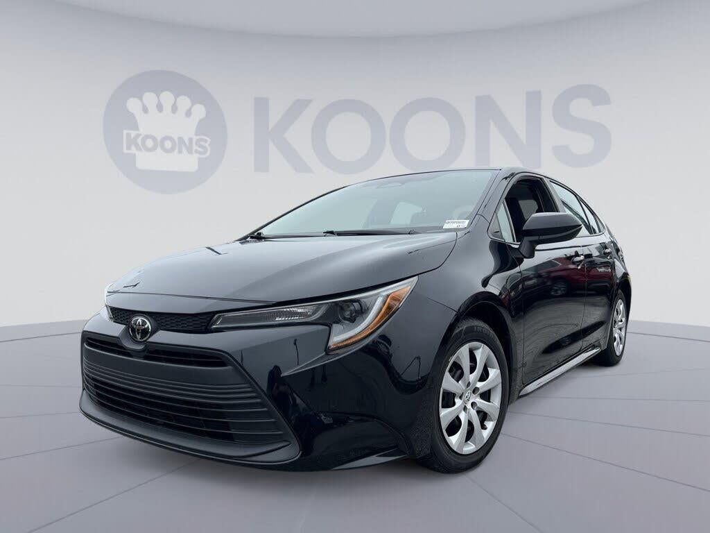 2024 Toyota Corolla LE — photo 1 of 1
