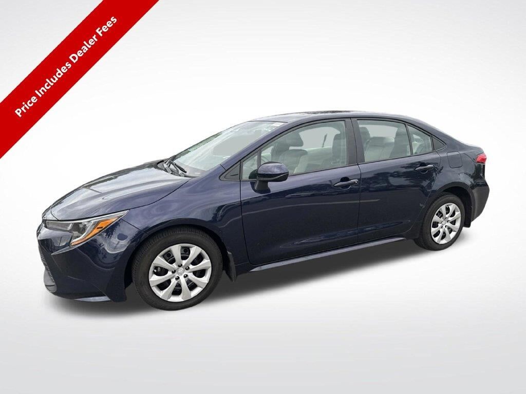 2025 Toyota Corolla LE — photo 1 of 13