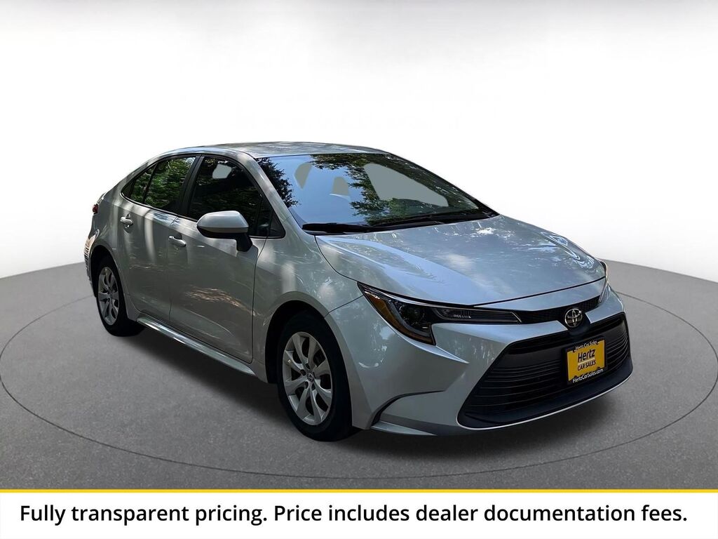 2025 Toyota Corolla LE — photo 1 of 13