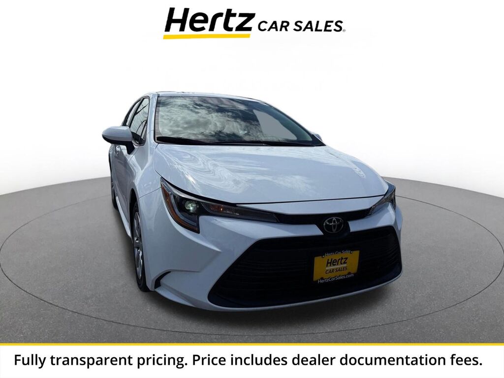 2025 Toyota Corolla LE — photo 1 of 13