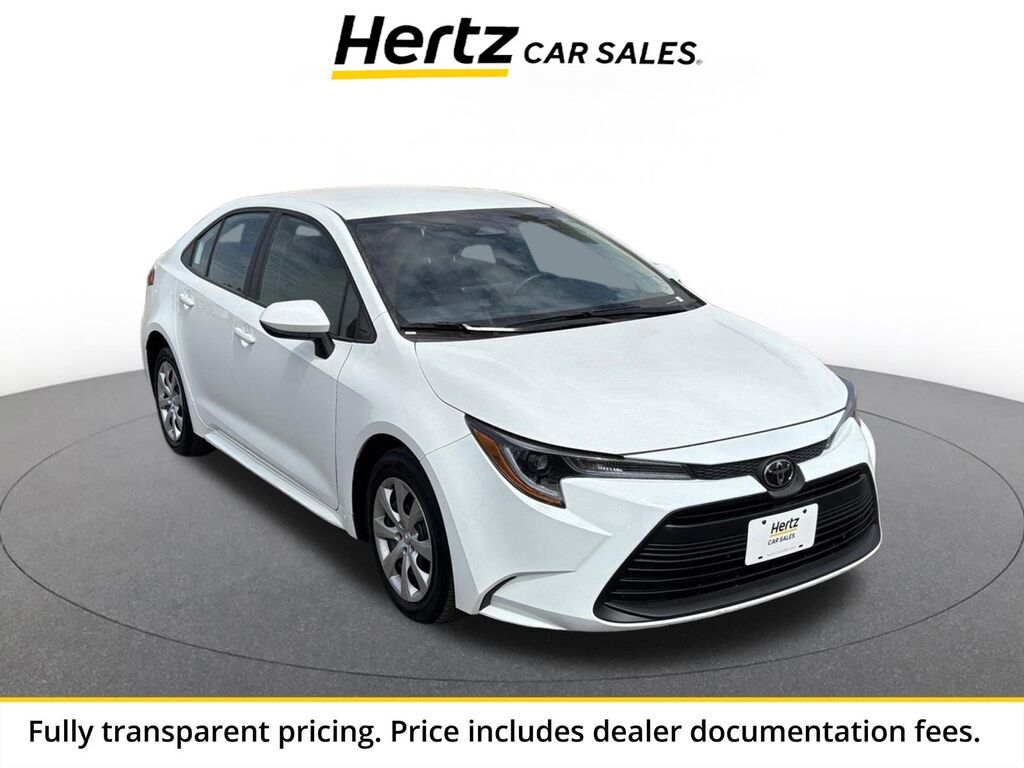 2025 Toyota Corolla LE — photo 1 of 14