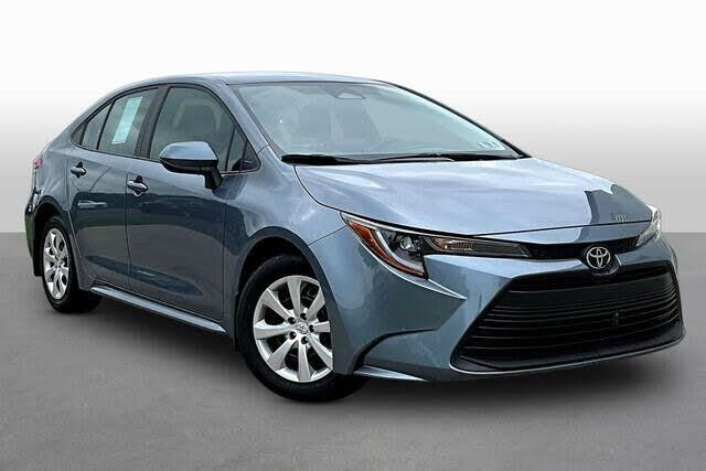 2025 Toyota Corolla LE — photo 1 of 1