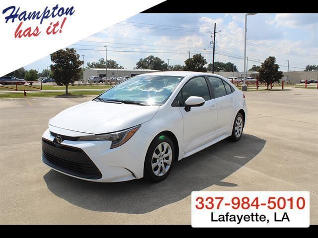 2024 Toyota Corolla LE — photo 1 of 13