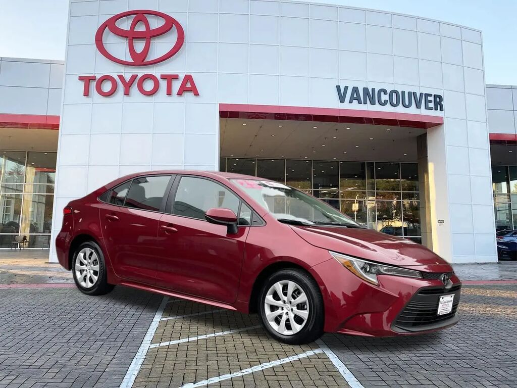 2025 Toyota Corolla LE — photo 1 of 13