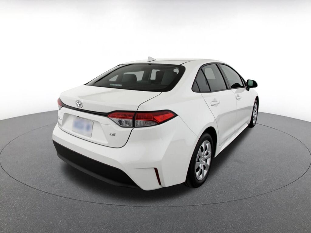 2025 Toyota Corolla LE — photo 1 of 1