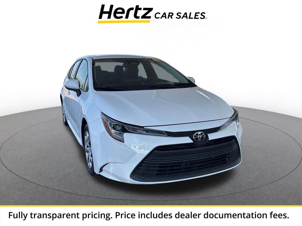 2025 Toyota Corolla LE — photo 1 of 13
