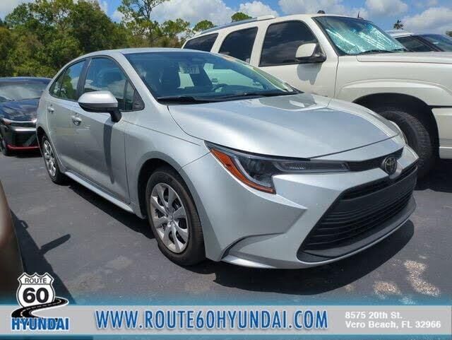 2025 Toyota Corolla LE — photo 1 of 1