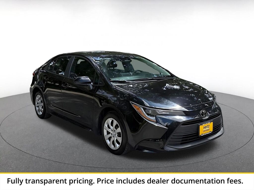 2025 Toyota Corolla LE — photo 1 of 13