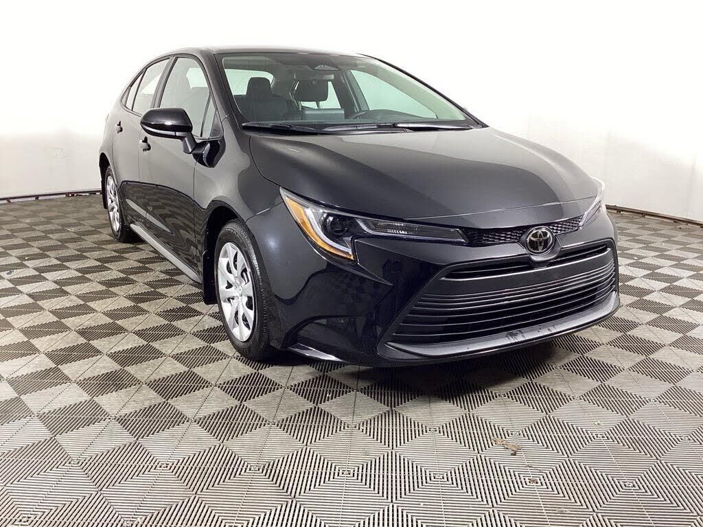 2026 Toyota Corolla LE — photo 1 of 1