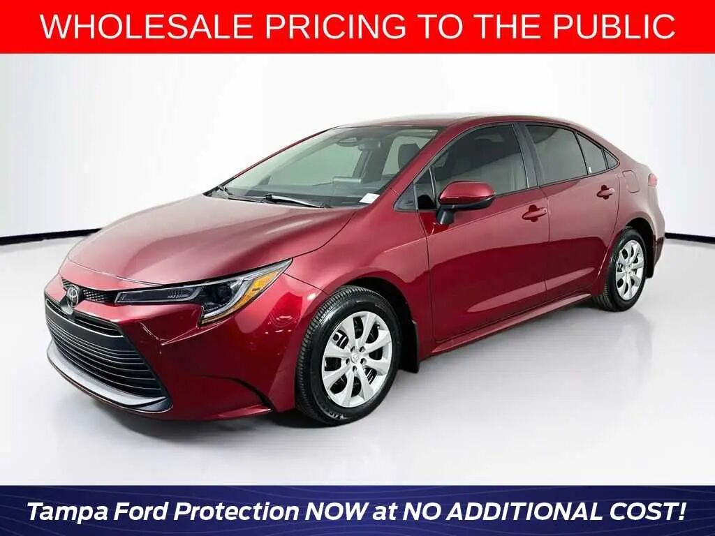 2026 Toyota Corolla LE — photo 1 of 15