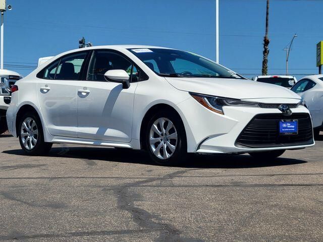 2023 Toyota Corolla LE — photo 1 of 78