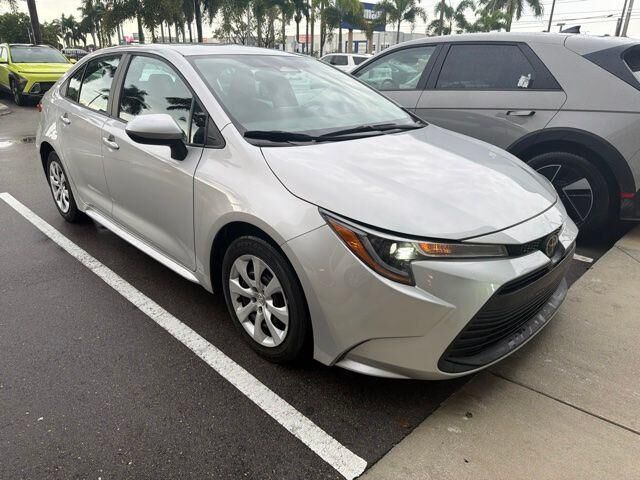 2024 Toyota Corolla LE — photo 1 of 13