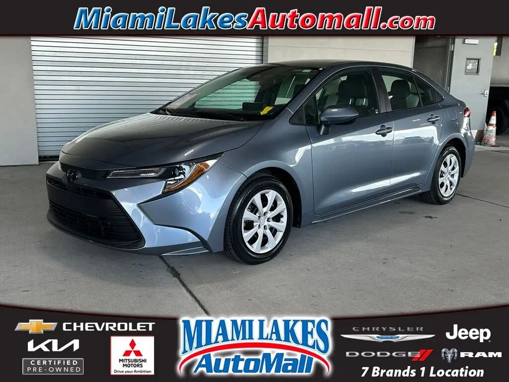 2024 Toyota Corolla LE — photo 1 of 13