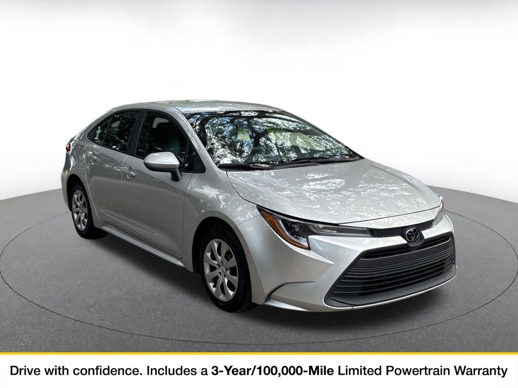 2025 Toyota Corolla LE — photo 1 of 11