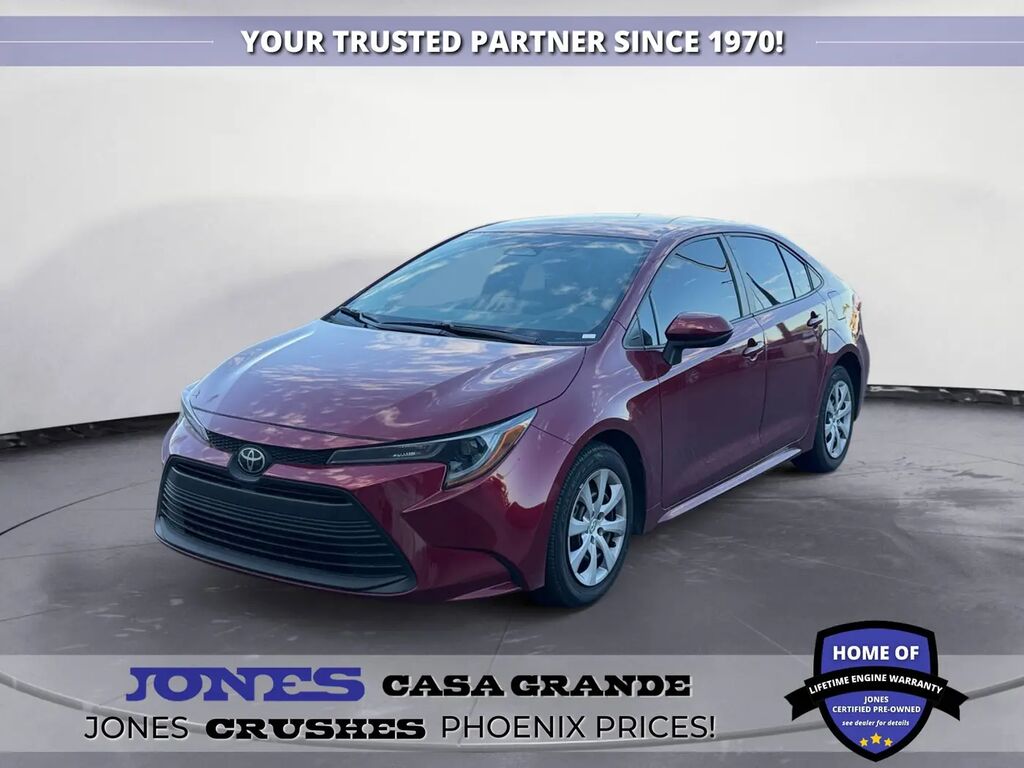 2025 Toyota Corolla LE — photo 1 of 13