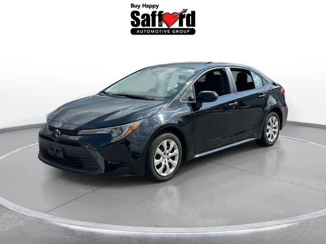 2024 Toyota Corolla LE — photo 1 of 13