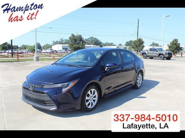 2024 Toyota Corolla LE — photo 1 of 13