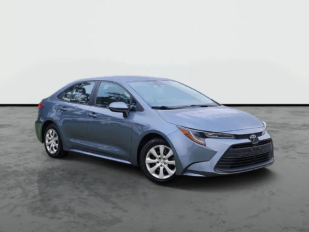 2024 Toyota Corolla LE — photo 1 of 12