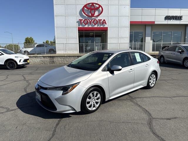 2024 Toyota Corolla LE — photo 1 of 26