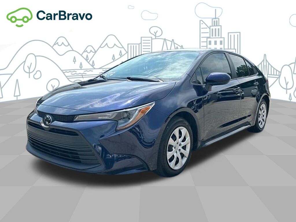 2025 Toyota Corolla LE — photo 1 of 6