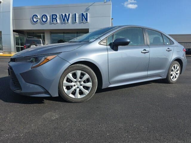 2025 Toyota Corolla LE — photo 1 of 24